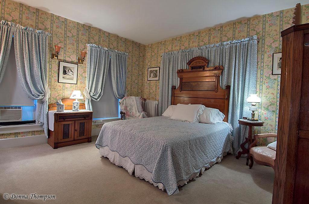 Rosewood Inn Corning Zewnętrze zdjęcie
